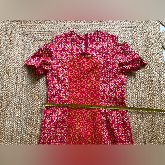 Red Dress - Batik Print Size M - Picture 13 of 16